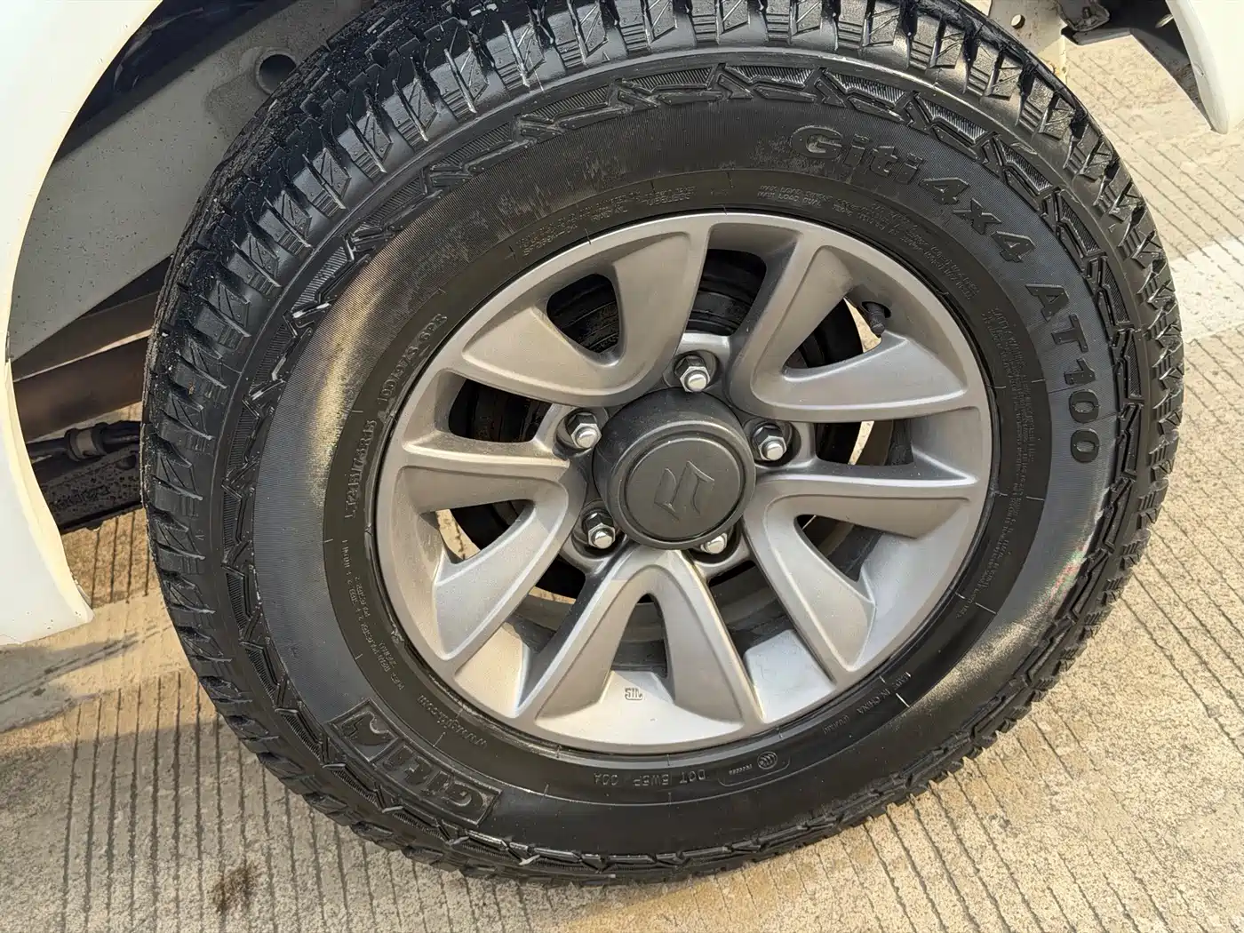 Suzuki Jimny (Import) 2015 2015 1.3 AT JLX