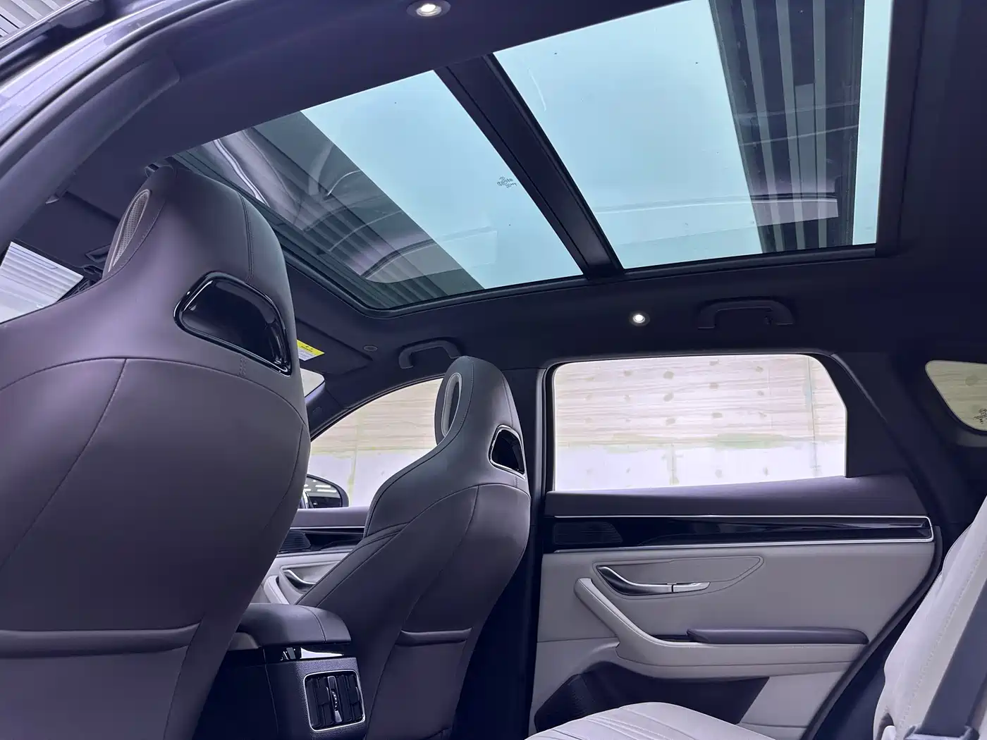 BYD Song PLUS PHEV 2025 DM-i 112KM Honor фото 11