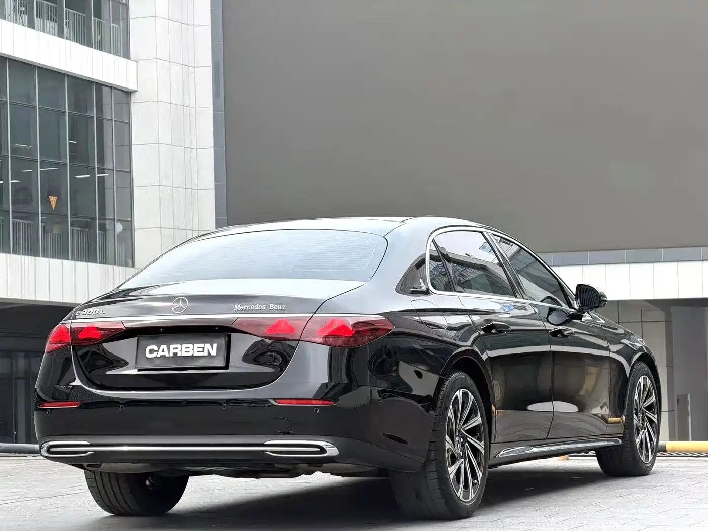 Mercedes-Benz E-Class 2025 E 300 L Luxury фото 13