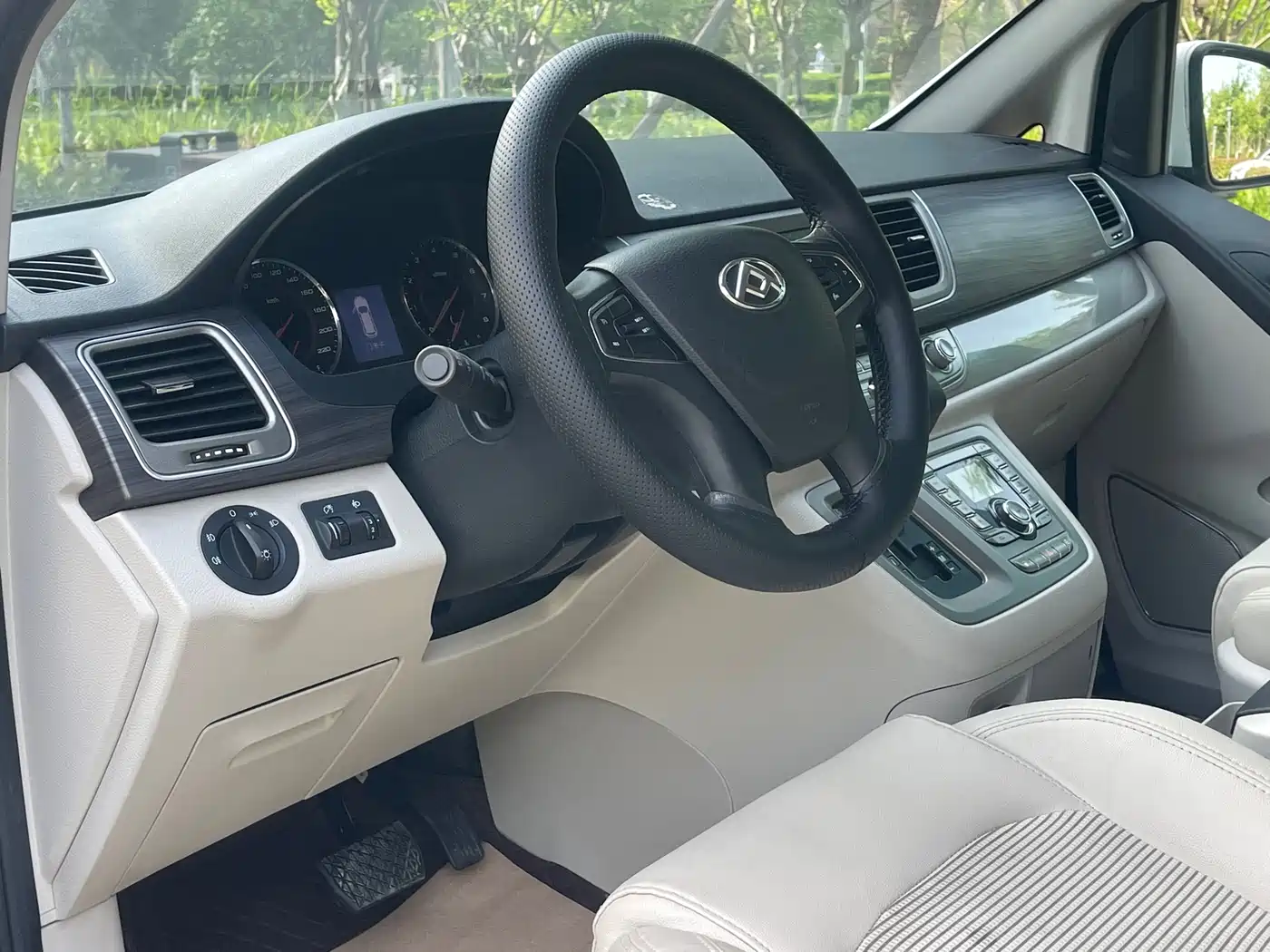 SAIC Maxus Maxus G10 2019 PLUS 2.0T Auto Elite China VI фото 14