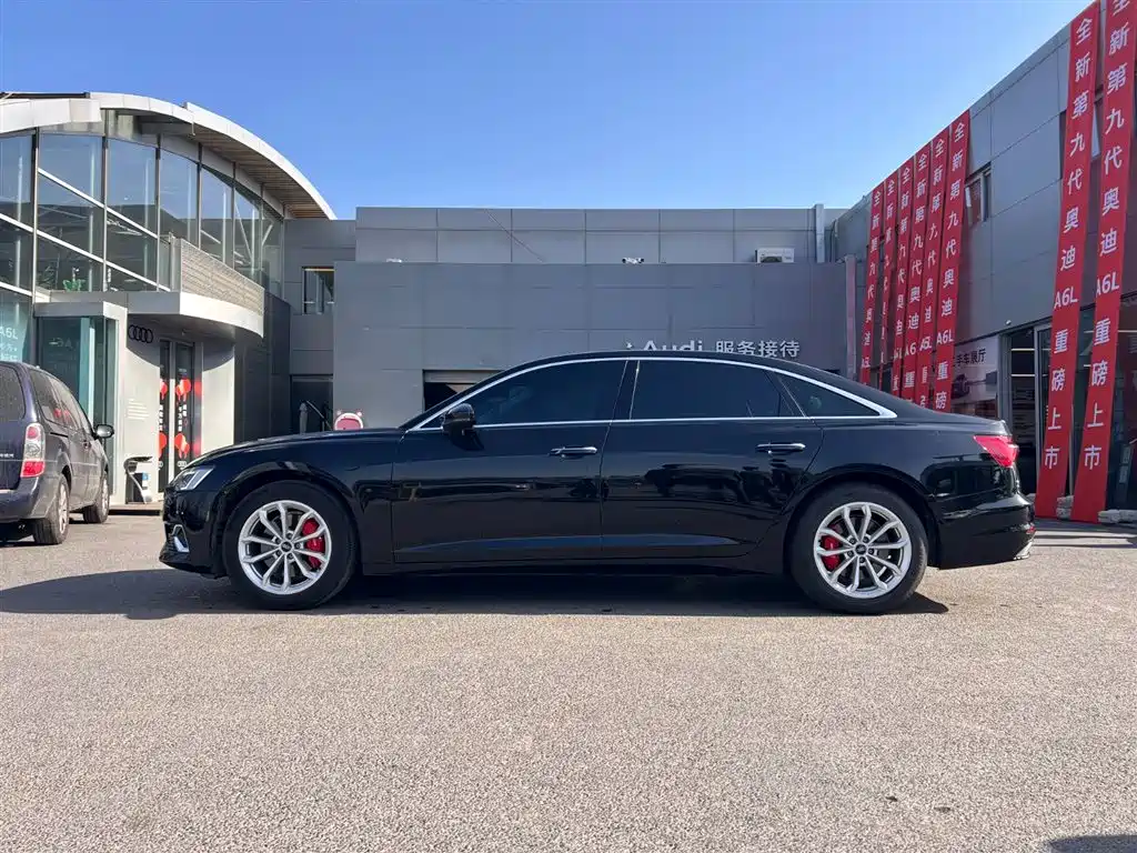 Audi A6L 2023 40 TFSI Luxury Elegance фото 4