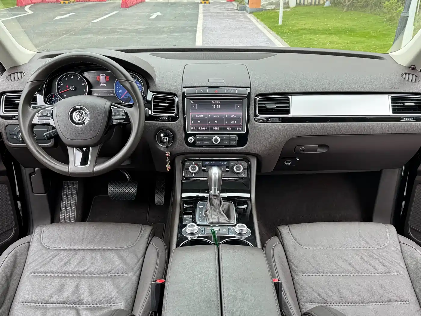 Volkswagen Touareg 2017 3.0TSI Explorer Edition фото 6