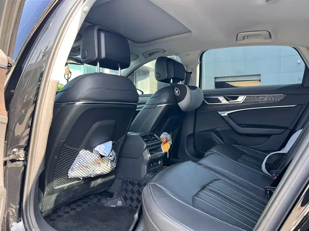 Audi A6L 2023 40 TFSI Luxury Elegance фото 8