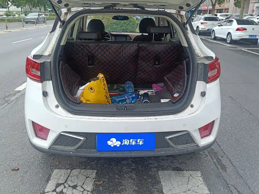 Zotye T300 2017 2017 1.5L Manual Luxury