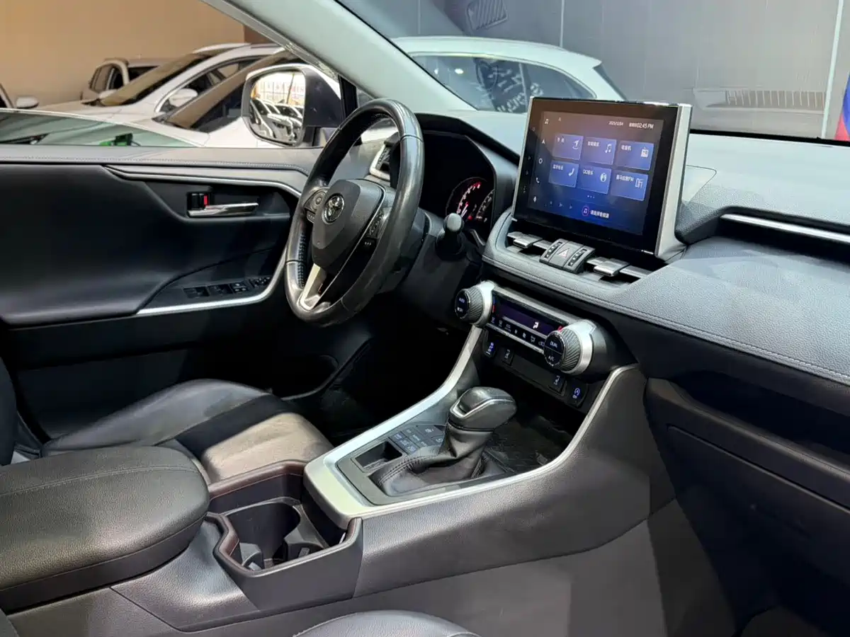 Toyota RAV4 Rongfang 2021 2.0L CVT 4WD Trend PLUS фото 9