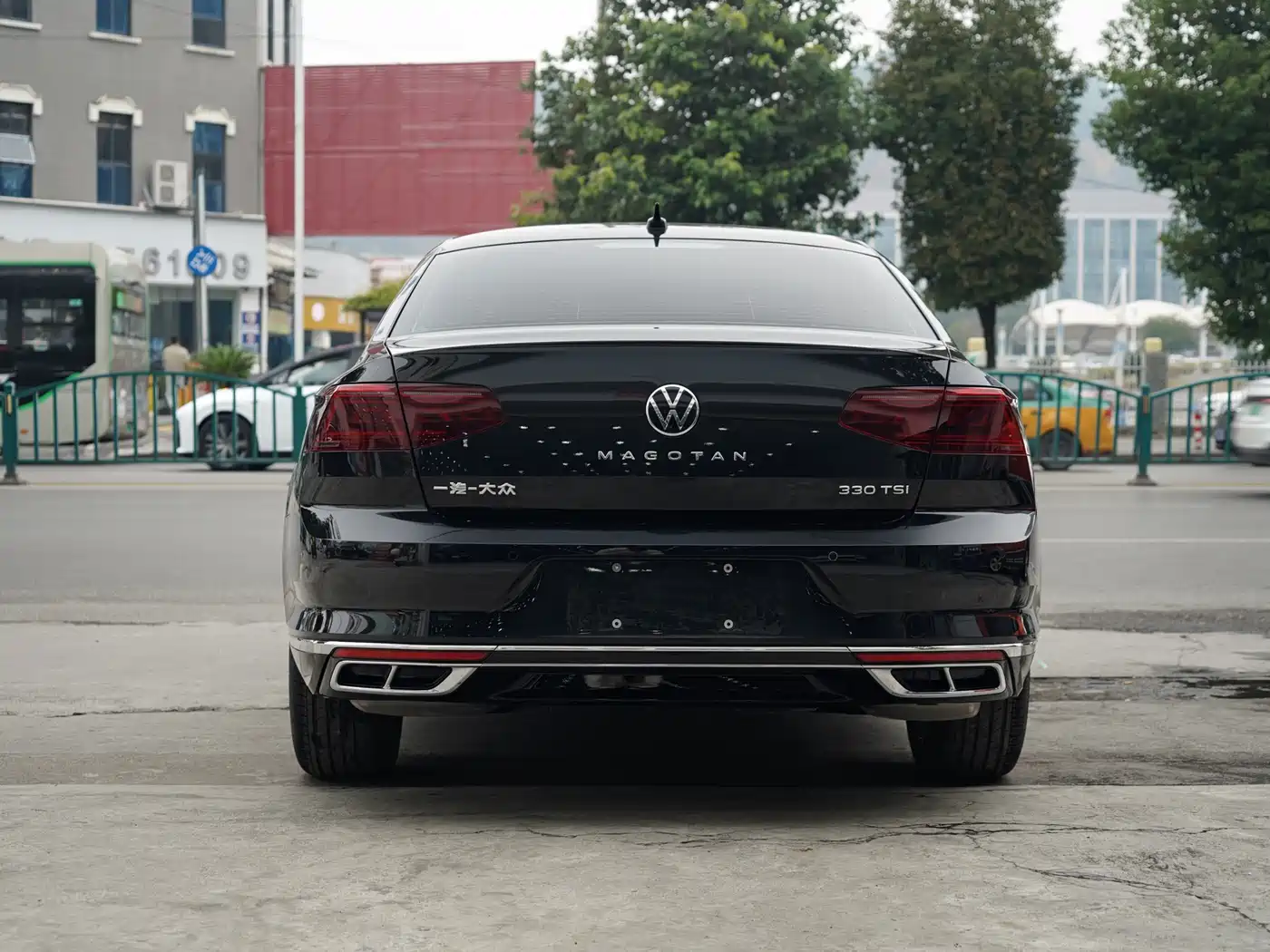 Volkswagen Magotan 2024 2 Million Units Public Sharing Edition 330TSI DSG Luxury фото 8