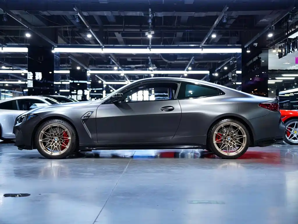 Photo 10 - BMW M4
