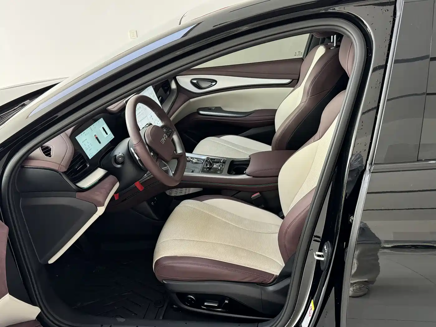 BYD Seal 07 DM-i 2025 Smart Drive Edition DM-i 1.5L 125km Luxury фото 10