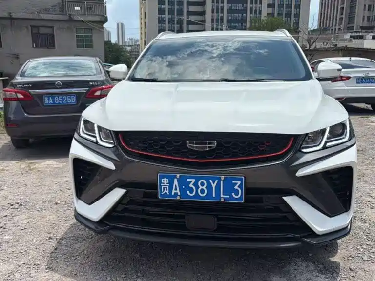Фото 2 - Geely Coolray