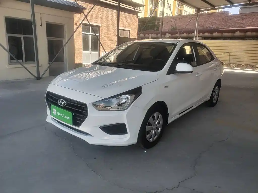 Hyundai Verna 2019 2017 1.4L Manual Renewal Edition China VI