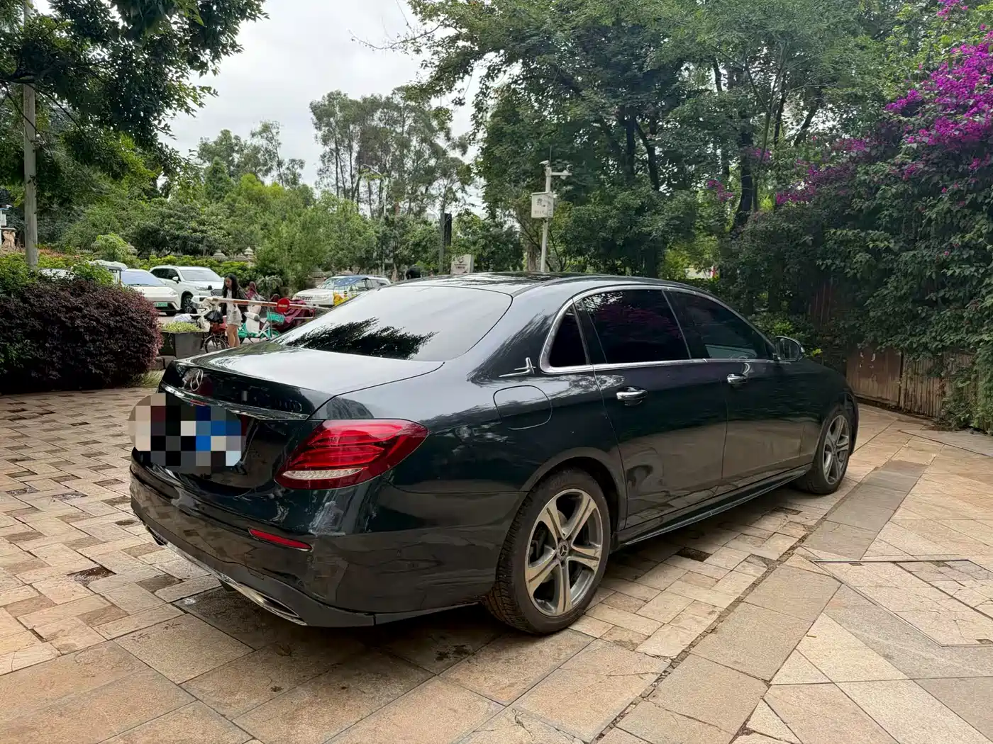Mercedes-Benz E-Class 2020 Model E 260 L Sport фото 3