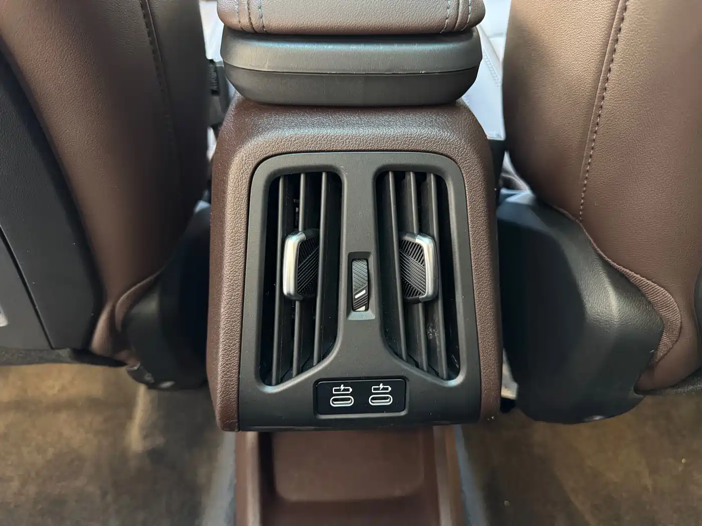 BMW X1 2023 sDrive20Li X Design Package фото 11