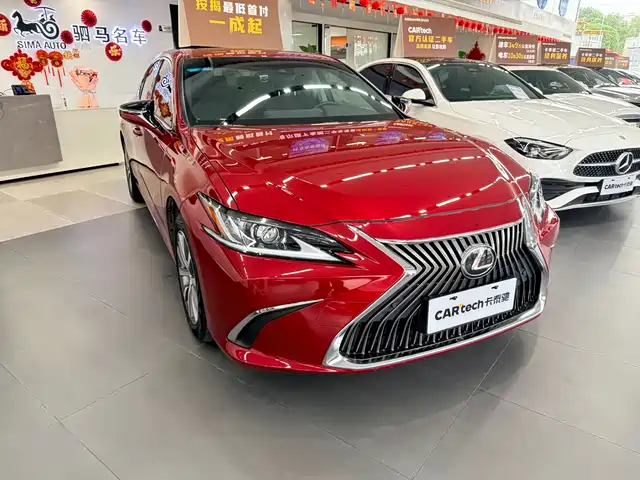 Lexus ES 2020 200 Excellence — фото 3