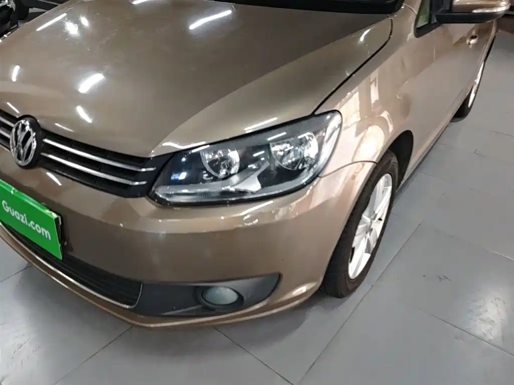 Volkswagen Touran 2015 1.4T DSG Comfort Edition 5-seater фото 24
