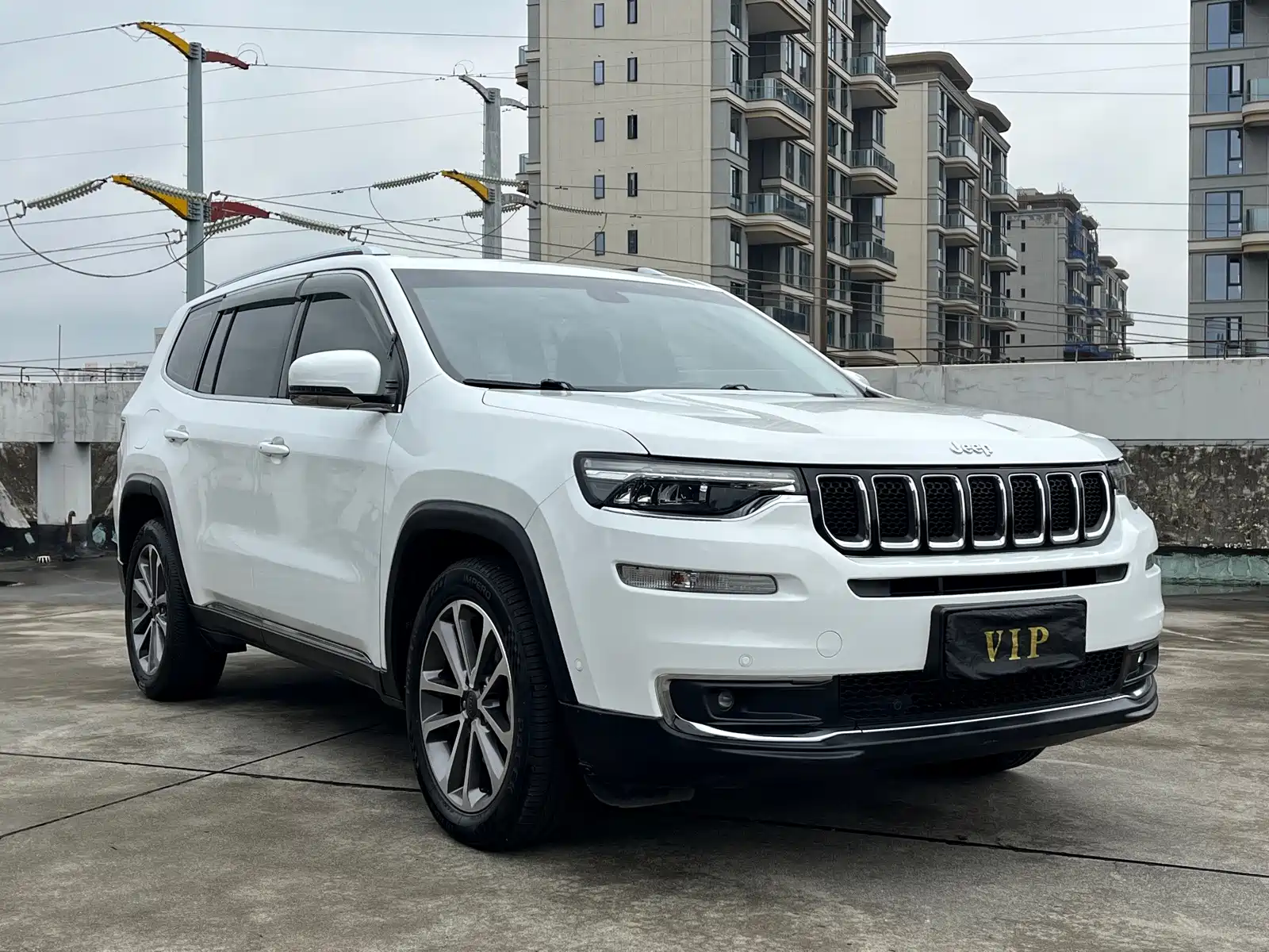 صورة 3 - Jeep Grand Commander