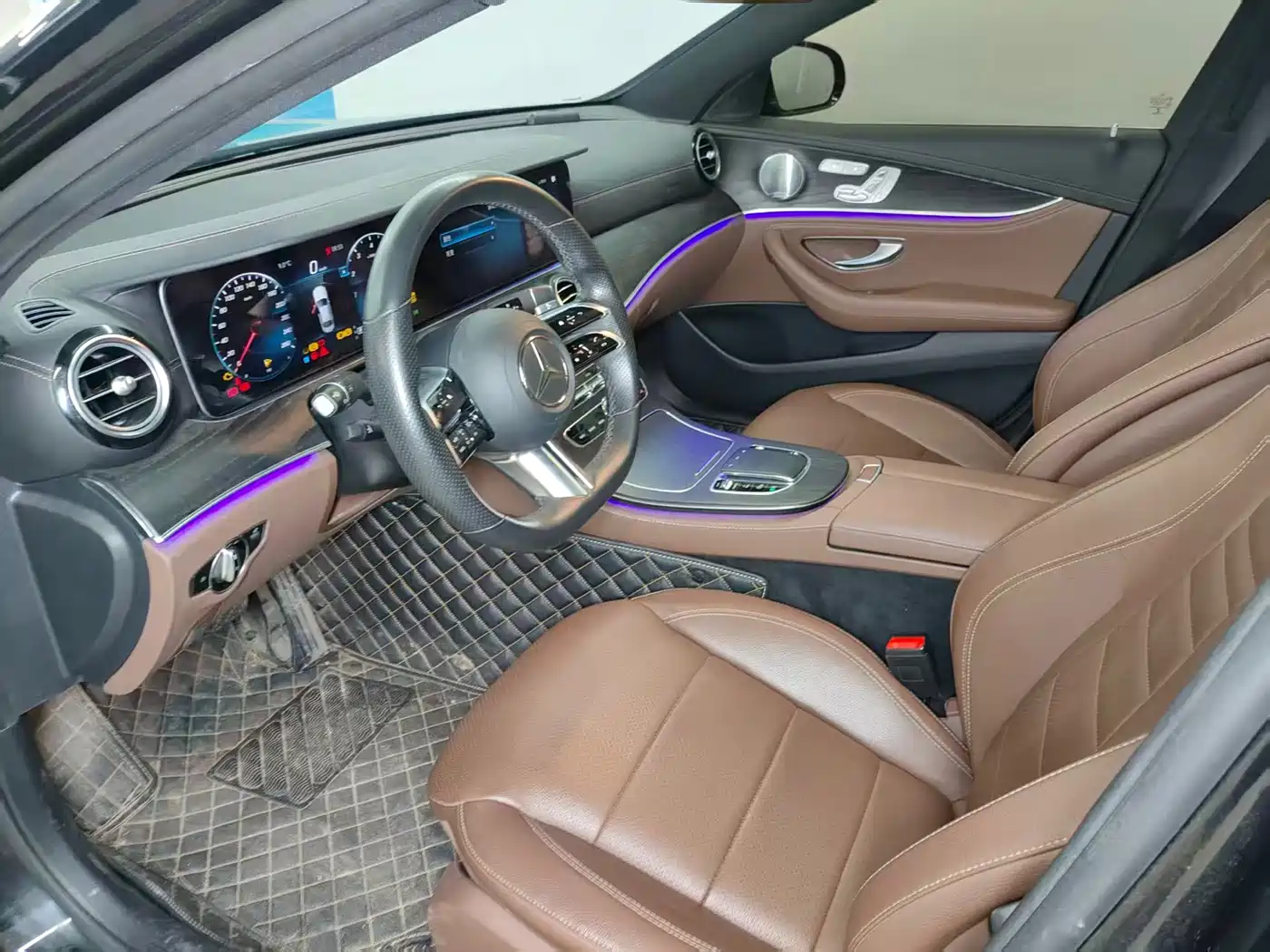 Mercedes-Benz E-Class 2021 E 300 L Sport Luxury Edition фото 6