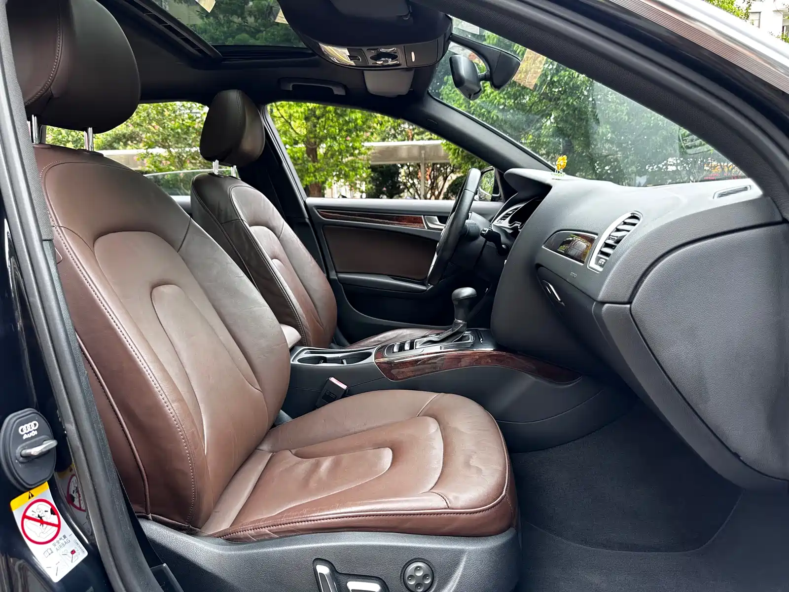 Фото 22 - Audi A4L