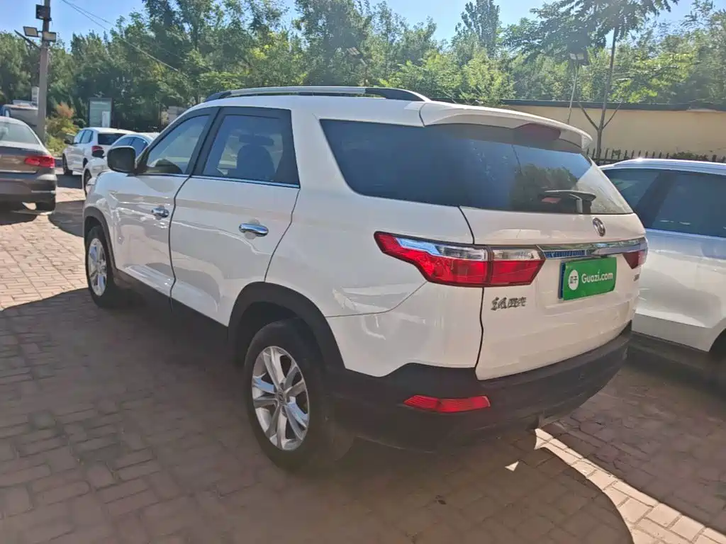 Dongfeng Fengguang Fengguang S560 2019 2018 1.8L Manual Urban 5-seater