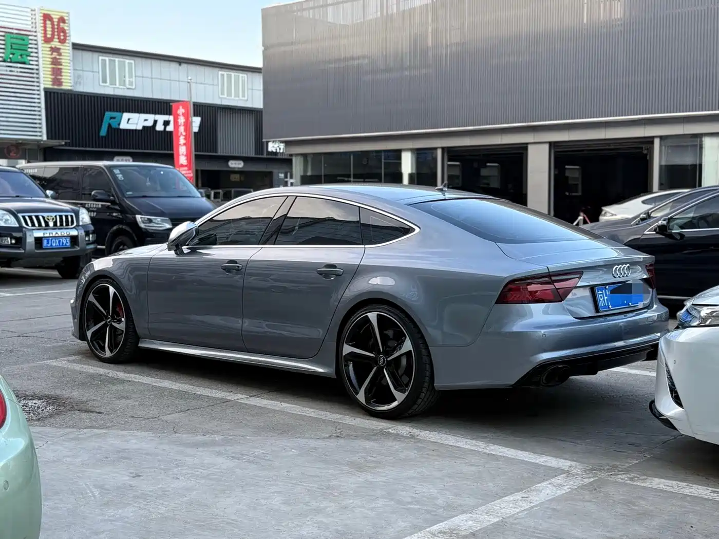 Фото 2 - Audi A7