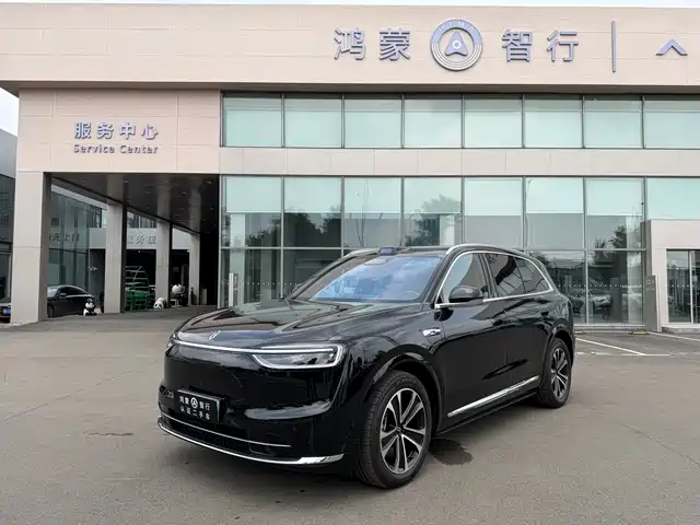 AITO Wenjie AITO M7 2026