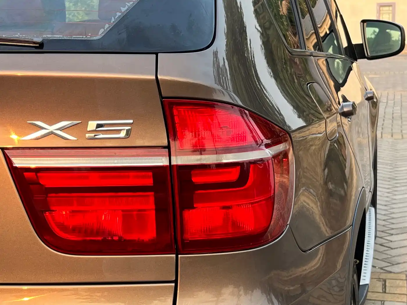 BMW X5 (Import) 2011 xDrive35i Leading Edition фото 9