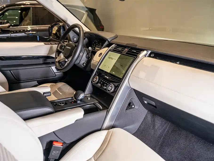 Land Rover Discovery 2024 Model 360PS S фото 10