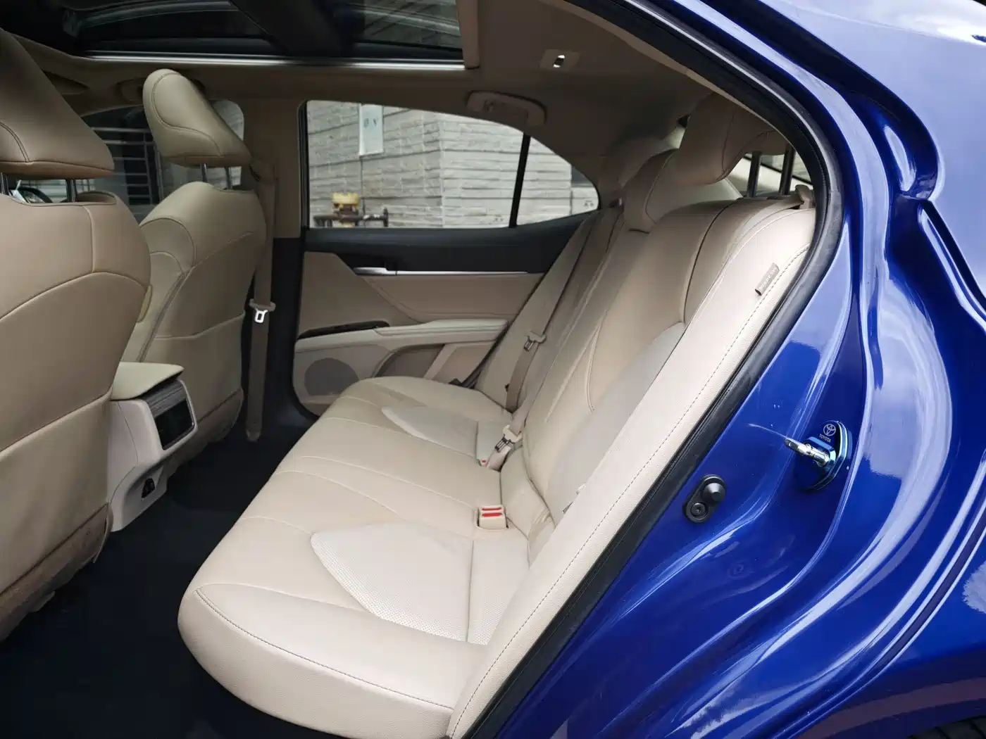 Toyota Camry 2019 Hybrid 2.5HG Luxury Edition China V фото 12