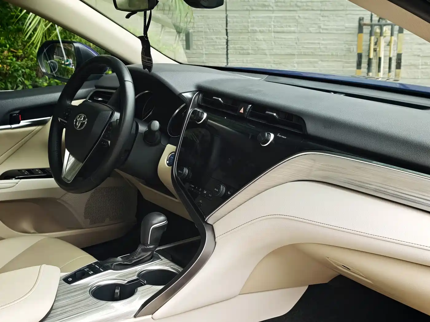 Toyota Camry 2019 Hybrid 2.5HG Luxury Edition China V фото 17
