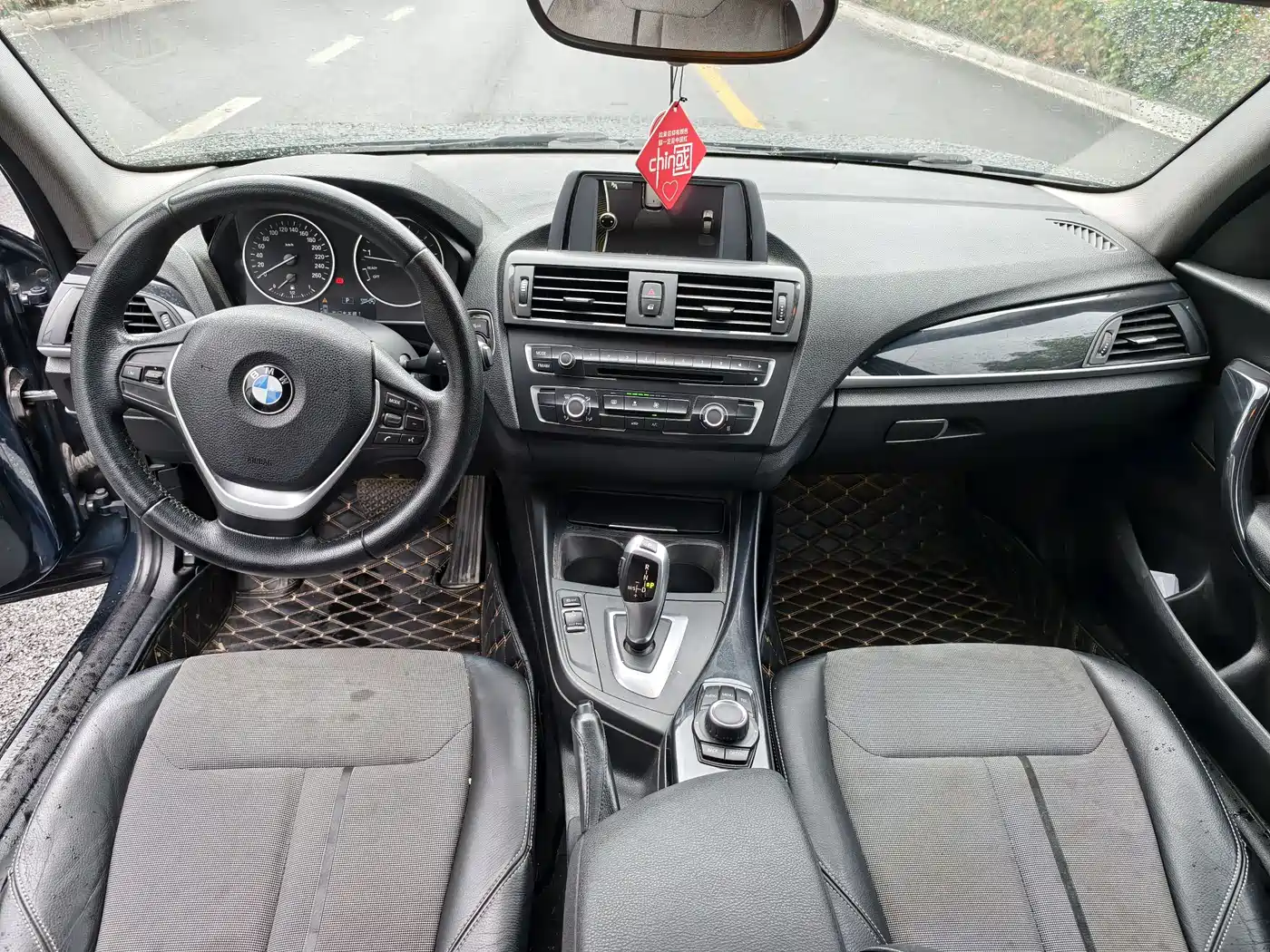 BMW 1 Series (Import) 2013 Facelift 116i Urban Model фото 11