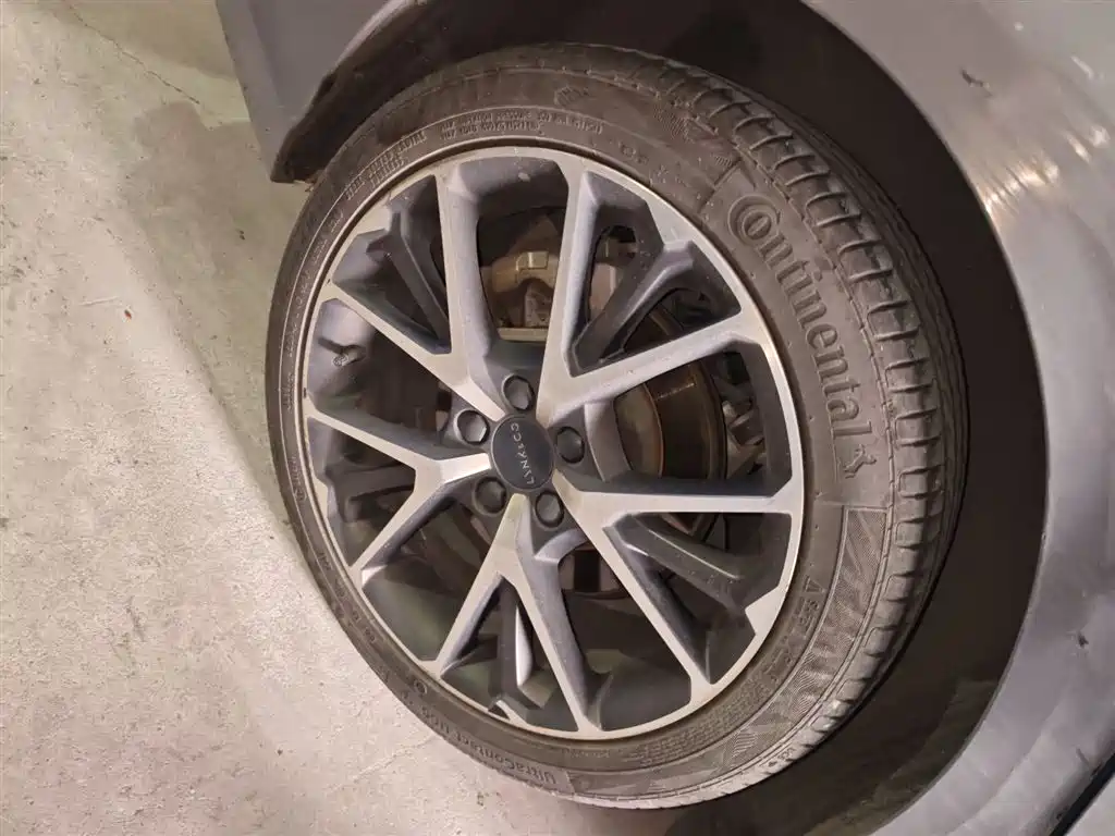 Lynk & Co 03 New Energy 2020 1.5T PHEV Pro фото 22