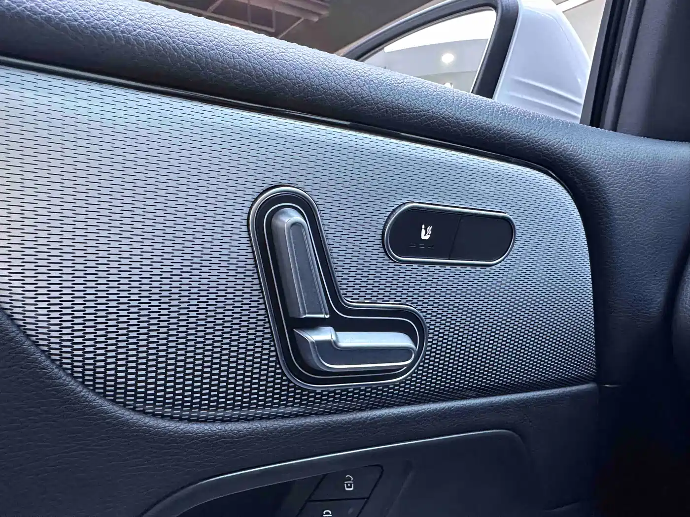 Mercedes-Benz GLB 2020 GLB 180 Dynamic фото 17