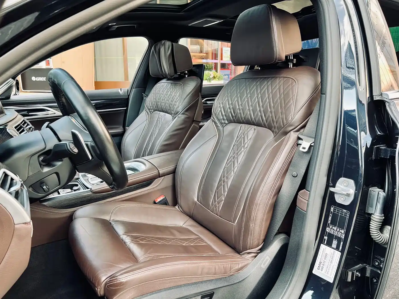 BMW 7 Series 2019 740Li Leading M Sport Package фото 4