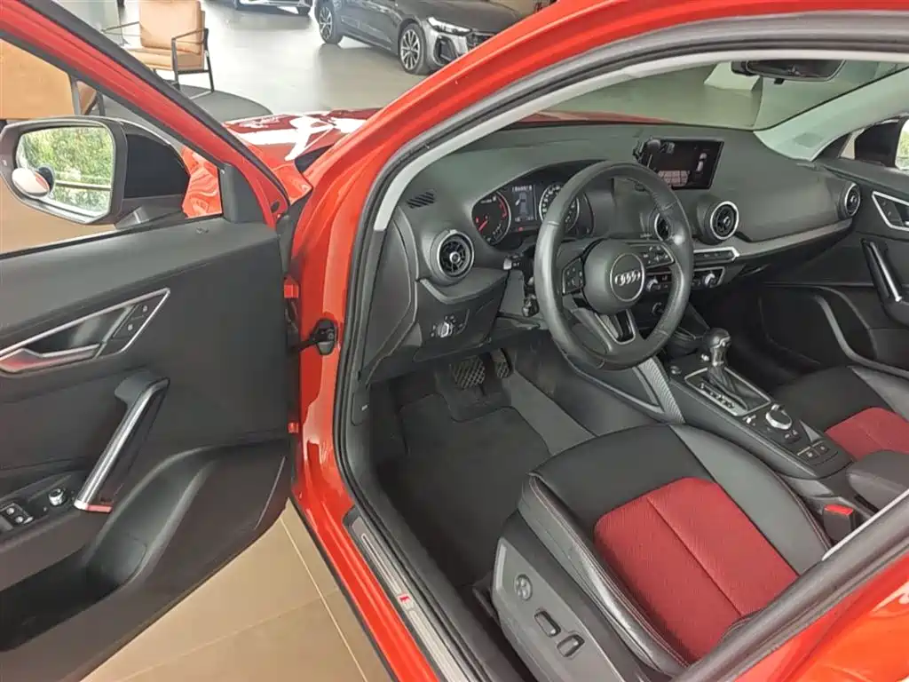 Audi Q2L 2021 Model 35 TFSI Fashion Dynamic фото 23