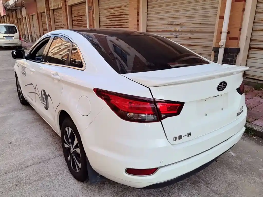 Besturn B50 2016 2016 1.4T Automatic Sport Luxury