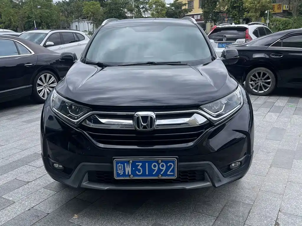 Photo 2 - Honda CR-V