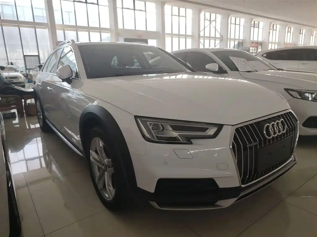 Audi A4 (Import) 2017 45 TFSI allroad quattro Fashion фото 4