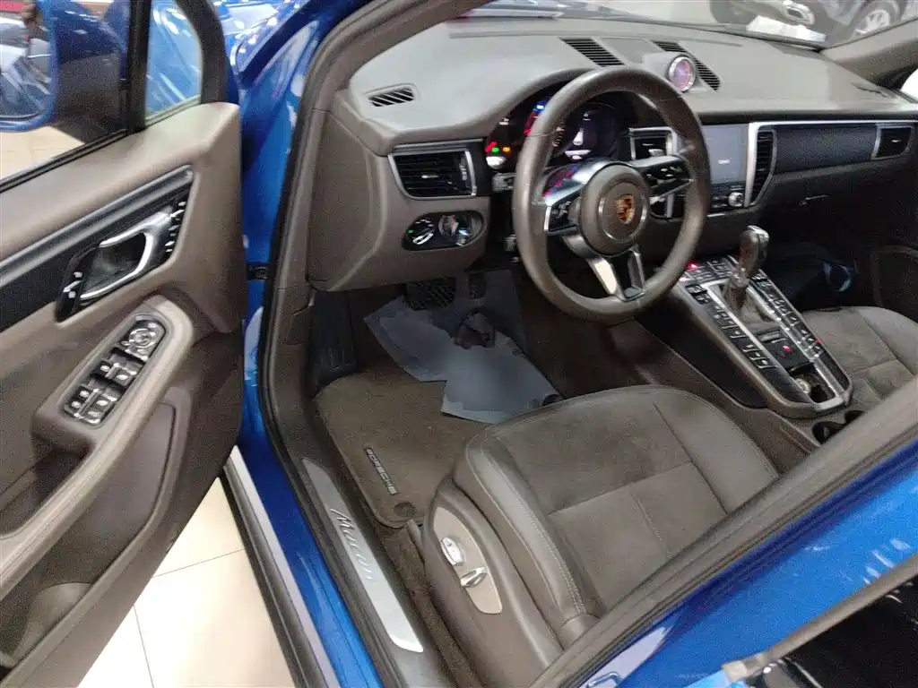 Porsche Macan 2017 Macan 2.0T фото 12