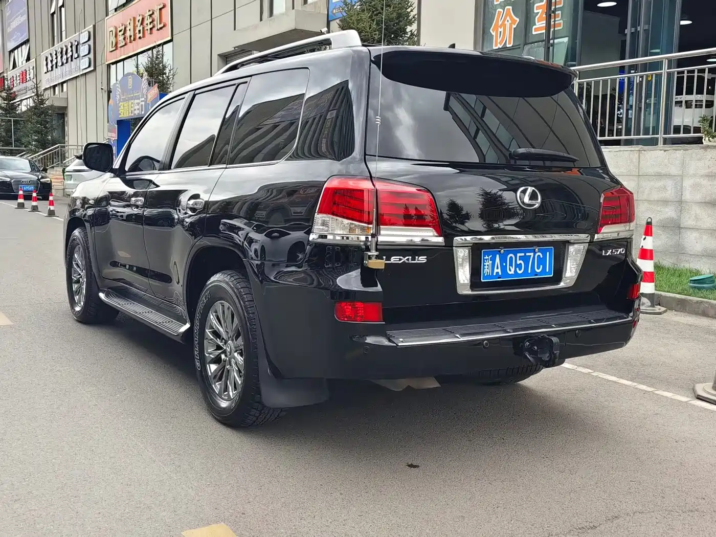 Lexus LX 2011 2009 570
