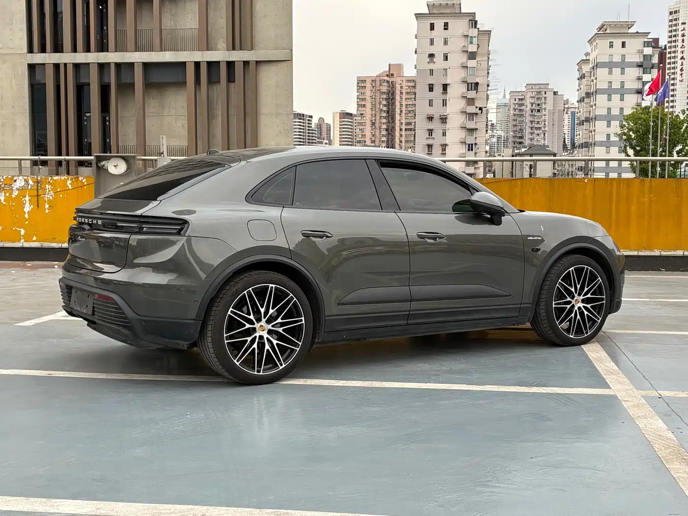 Porsche Macan EV 2024 Macan Long Range фото 19