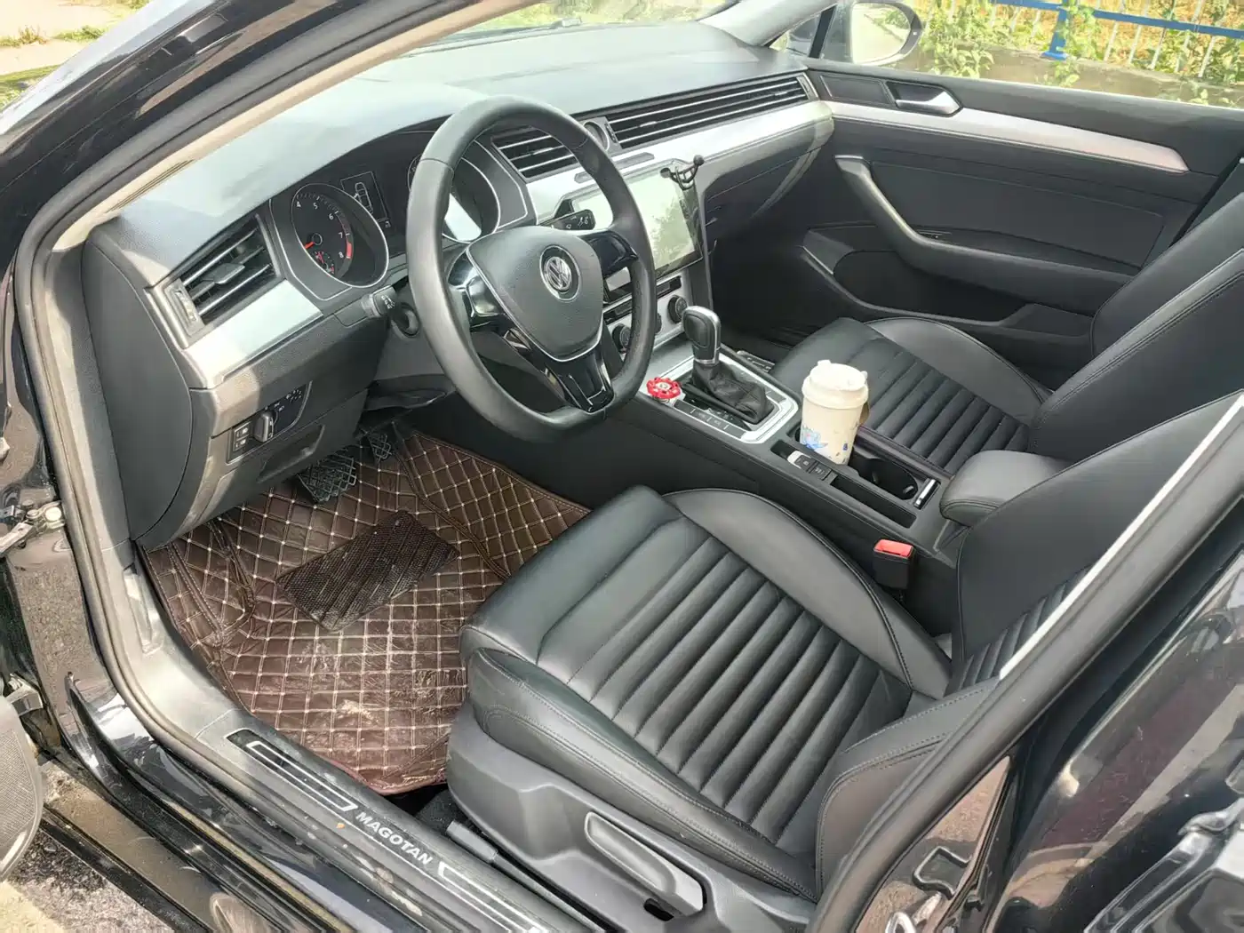 Volkswagen Magotan 2017 330TSI DSG Comfort фото 12