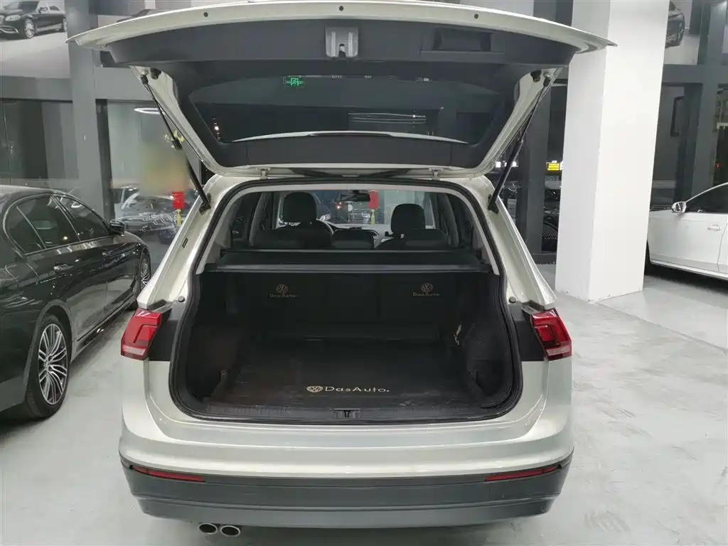 Volkswagen Tiguan L 2021 330TSI Automatic 2WD Comfort фото 9
