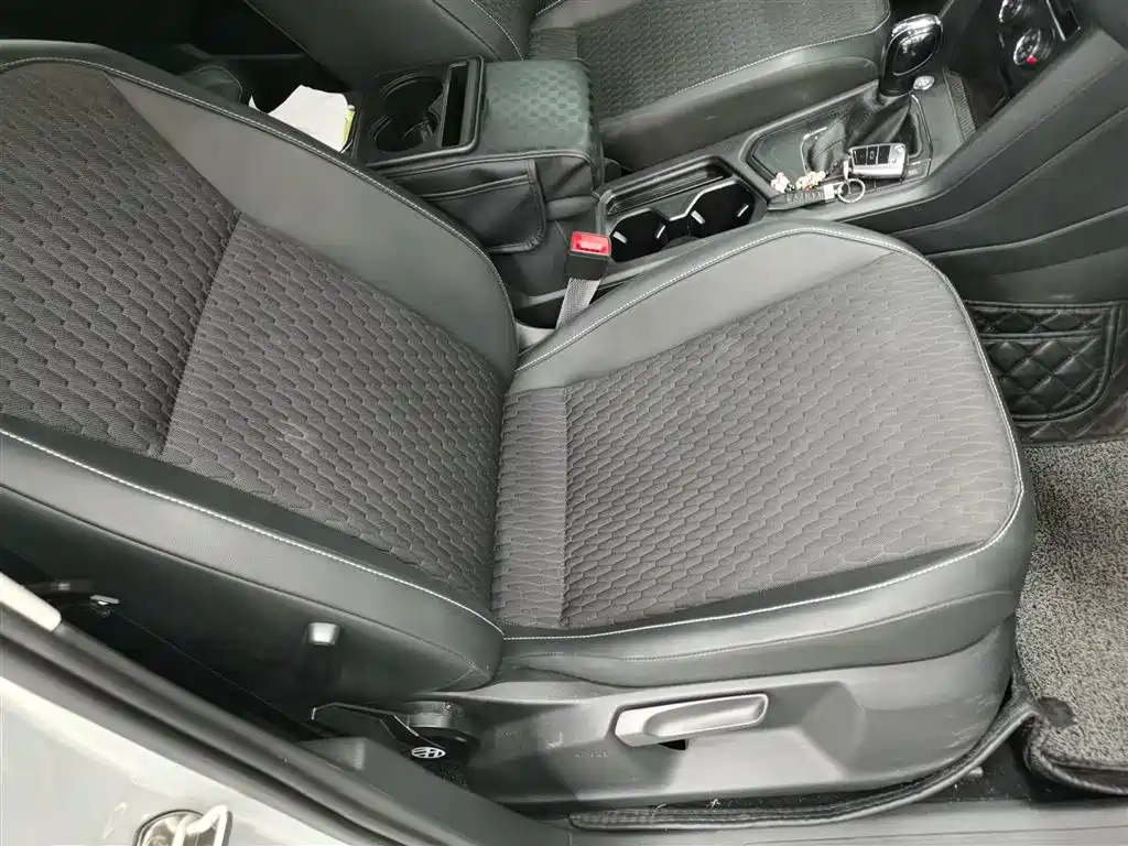 Volkswagen Tiguan L 2021 330TSI Automatic 2WD Comfort фото 21