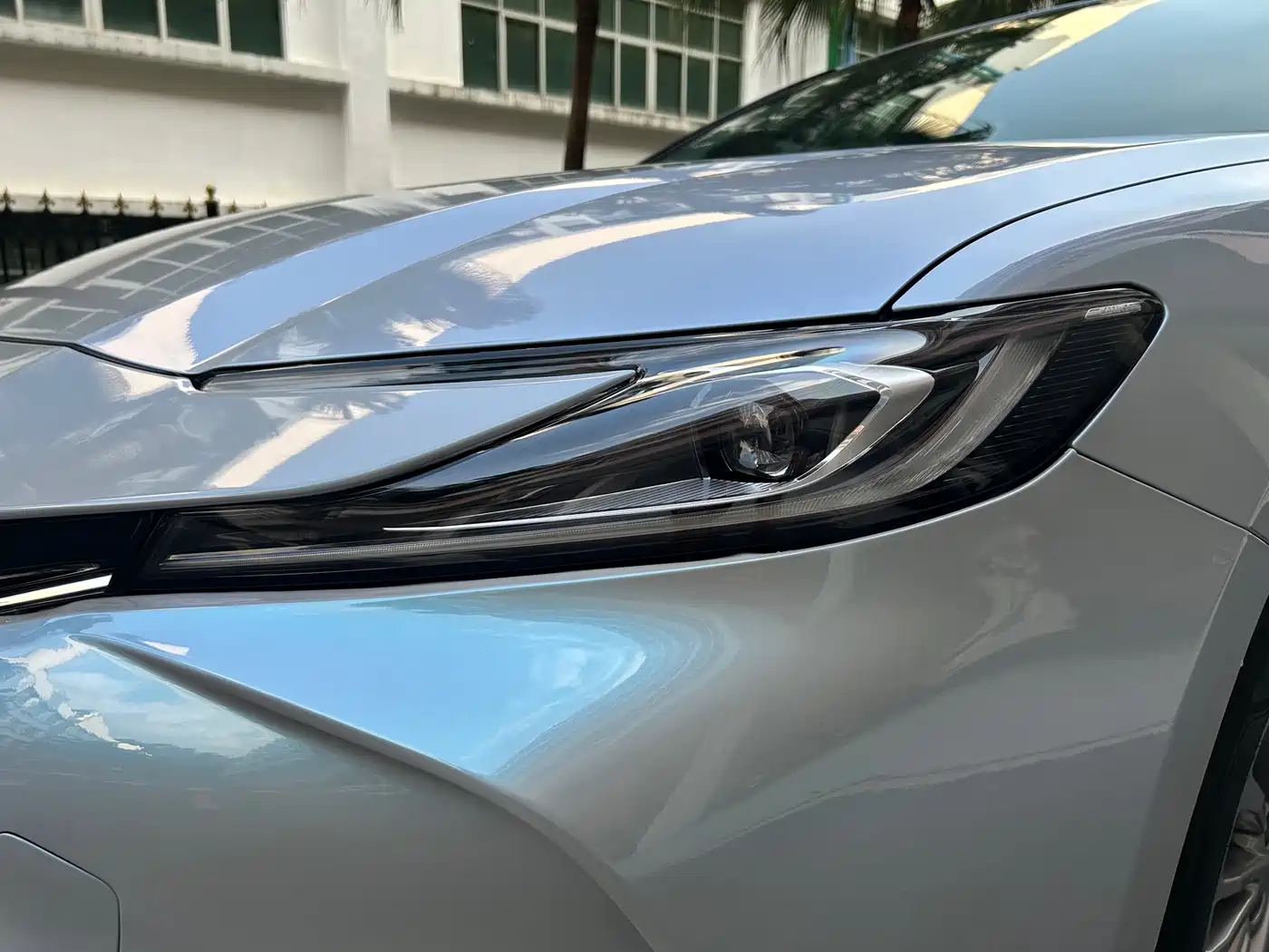 Toyota Camry 2024 Hybrid 2.0HGVP Luxury Edition фото 8