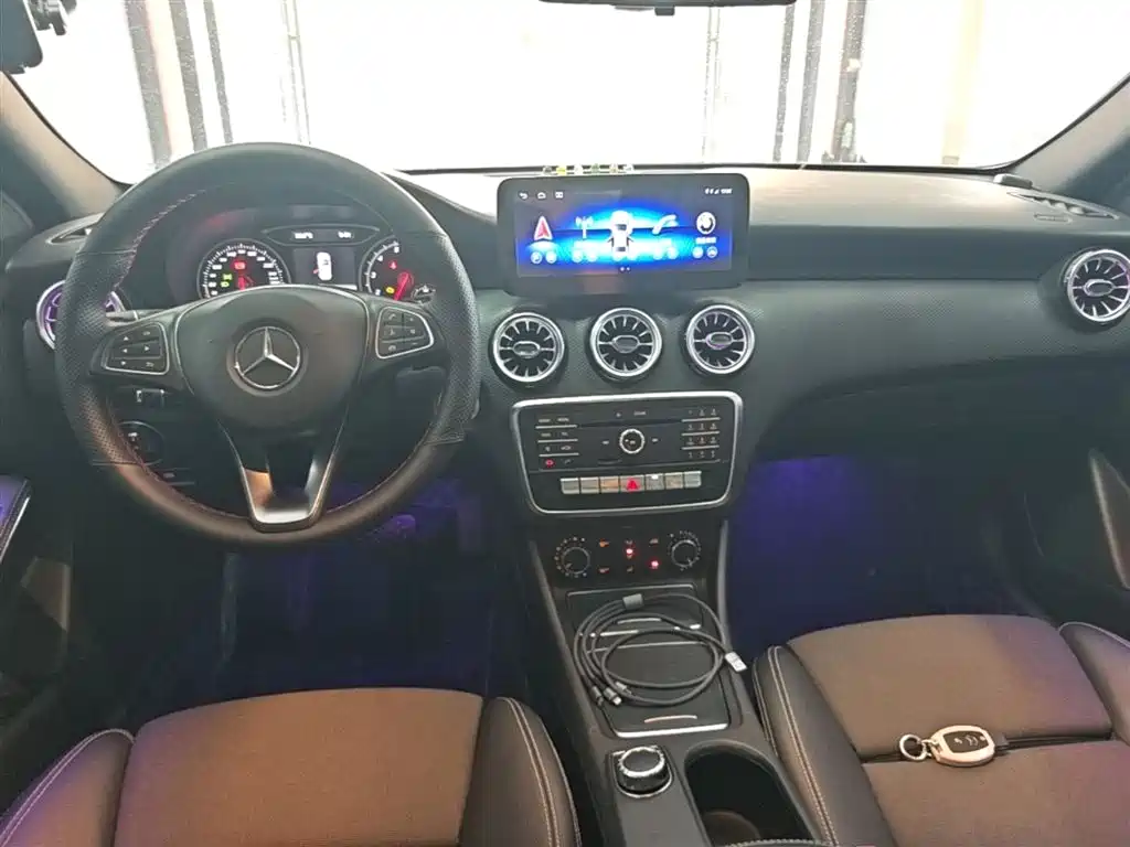 Mercedes-Benz A-Class (Import) 2017 Facelift A 200 Dynamic фото 10