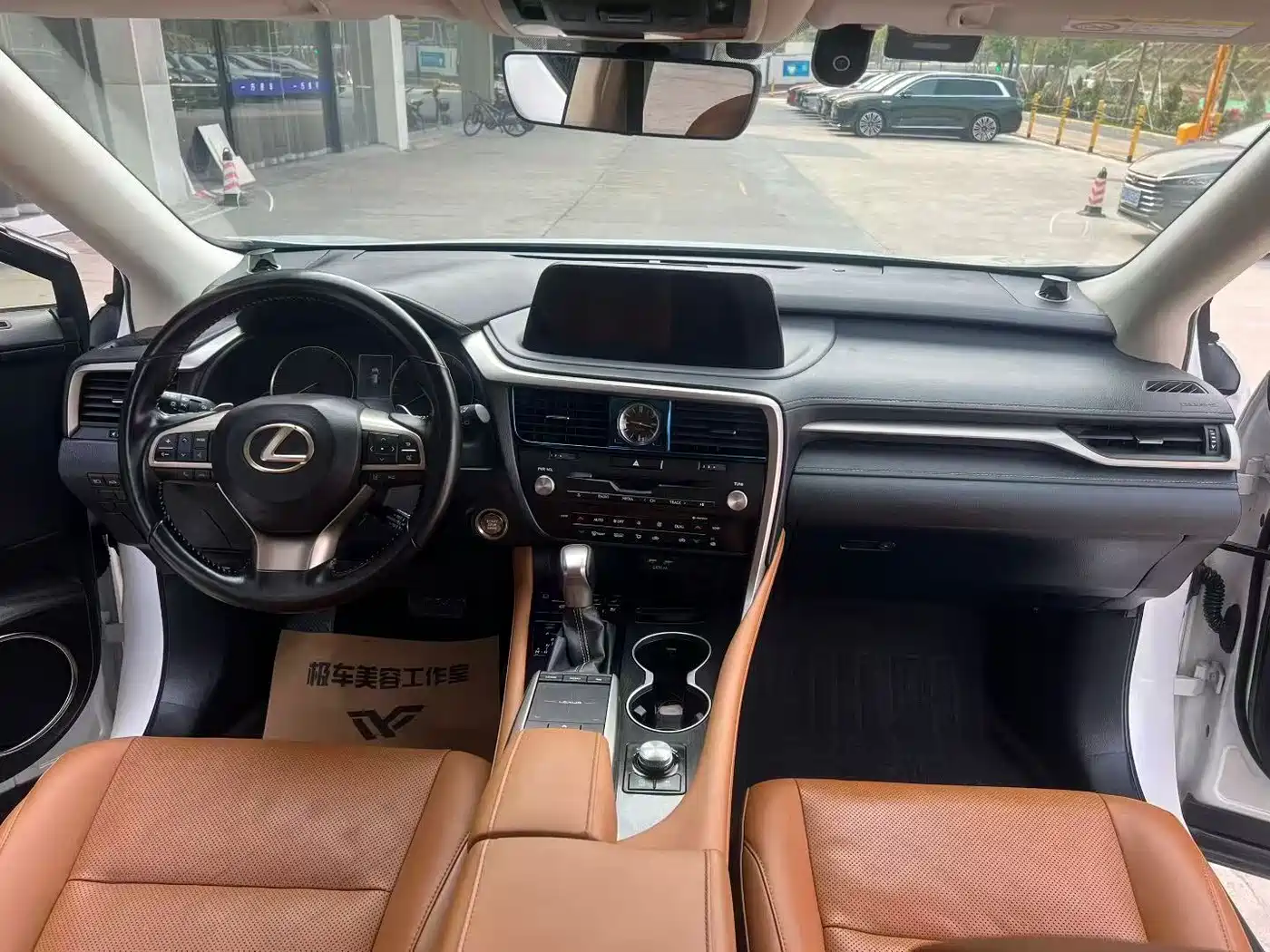 Lexus RX 2020 Facelift 300 AWD Elegance Edition фото 5