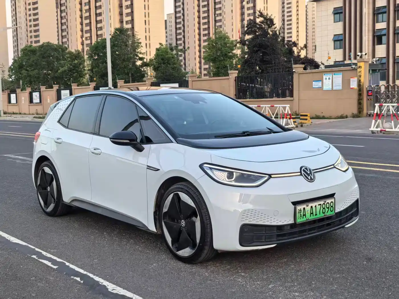 Volkswagen ID.3 2022 Pro Ultimate Smart Edition фото 2