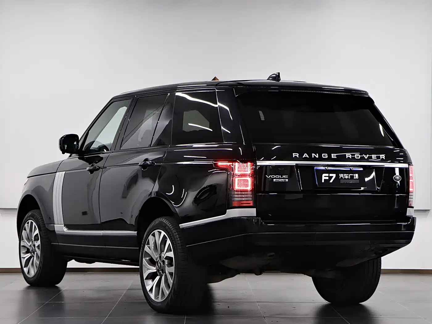 Land Rover Range Rover 2017 3.0 SC V6 Vogue фото 4