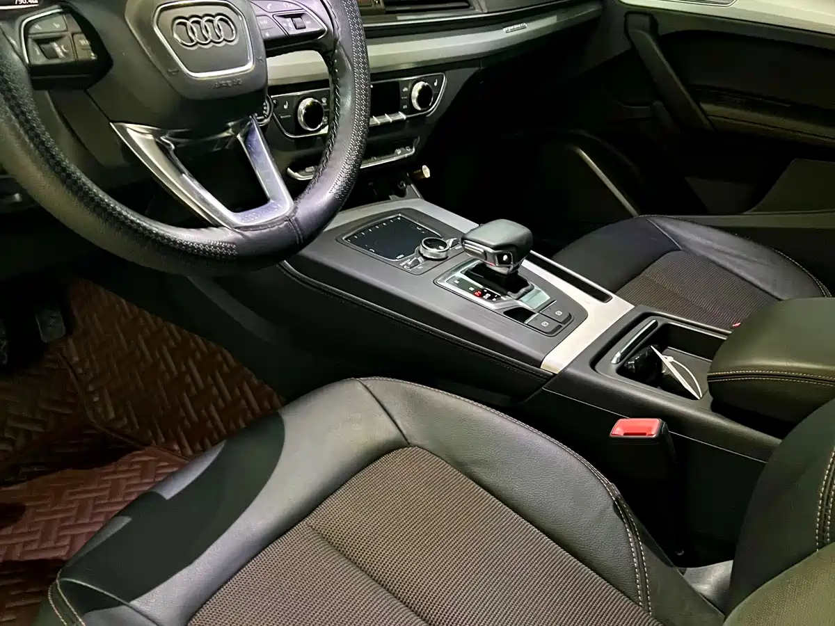 Audi Q5L 2018 40 TFSI Prestige Fashion (China V) фото 5