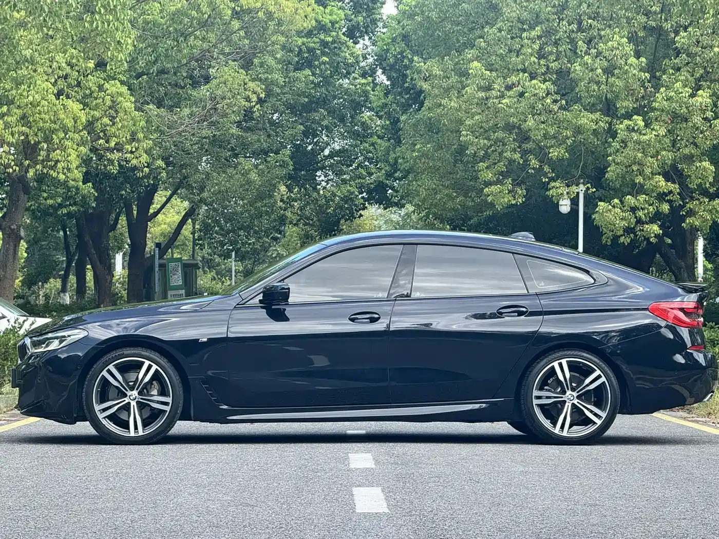 Фото 3 - BMW 6 Series GT