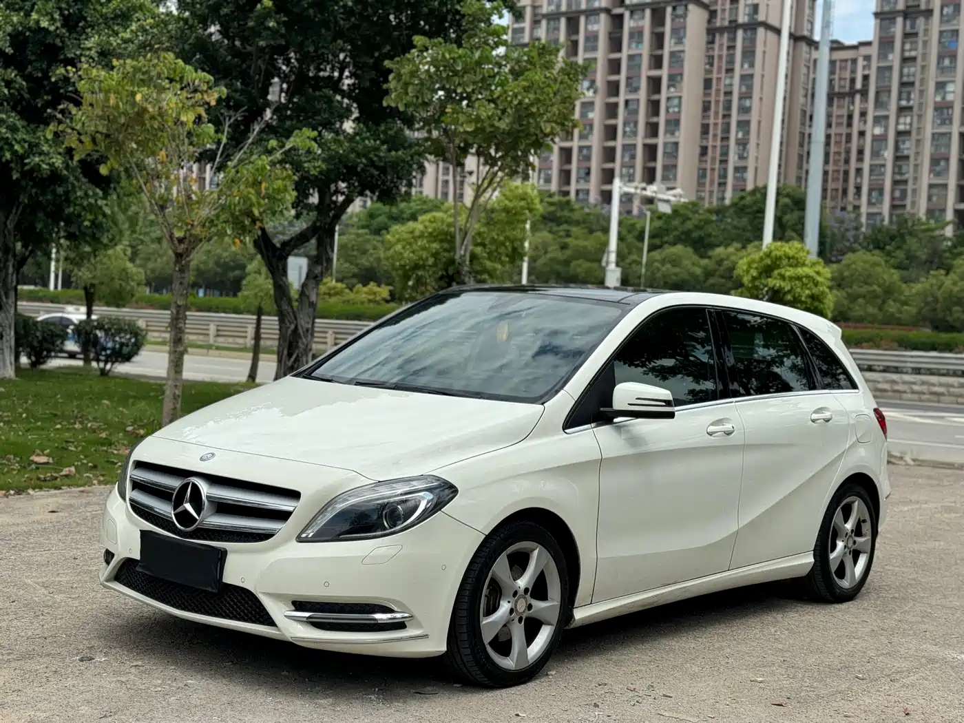 Mercedes-Benz B-Class 2012 B 200